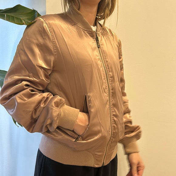Pink bomber jacket - Picture 1 of 4